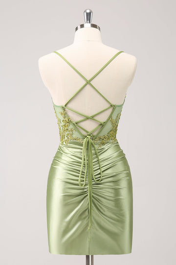 Vestido de fiesta plisado con apliques y cordones en la espalda de color verde militar brillante